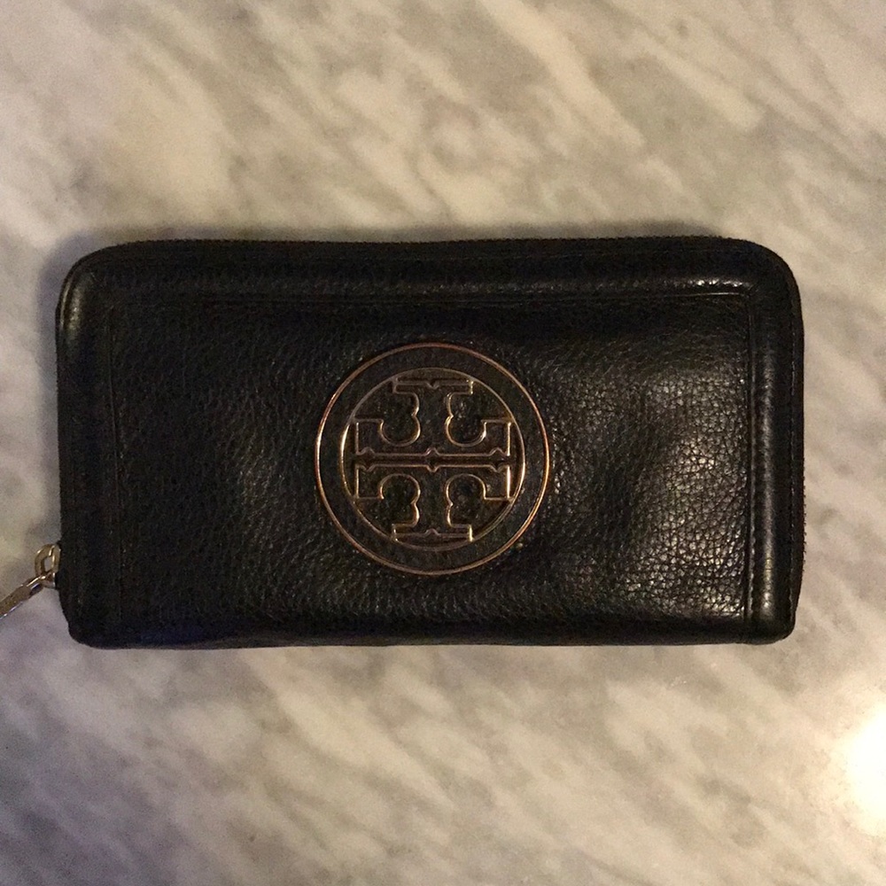 Tory Burch wallet
